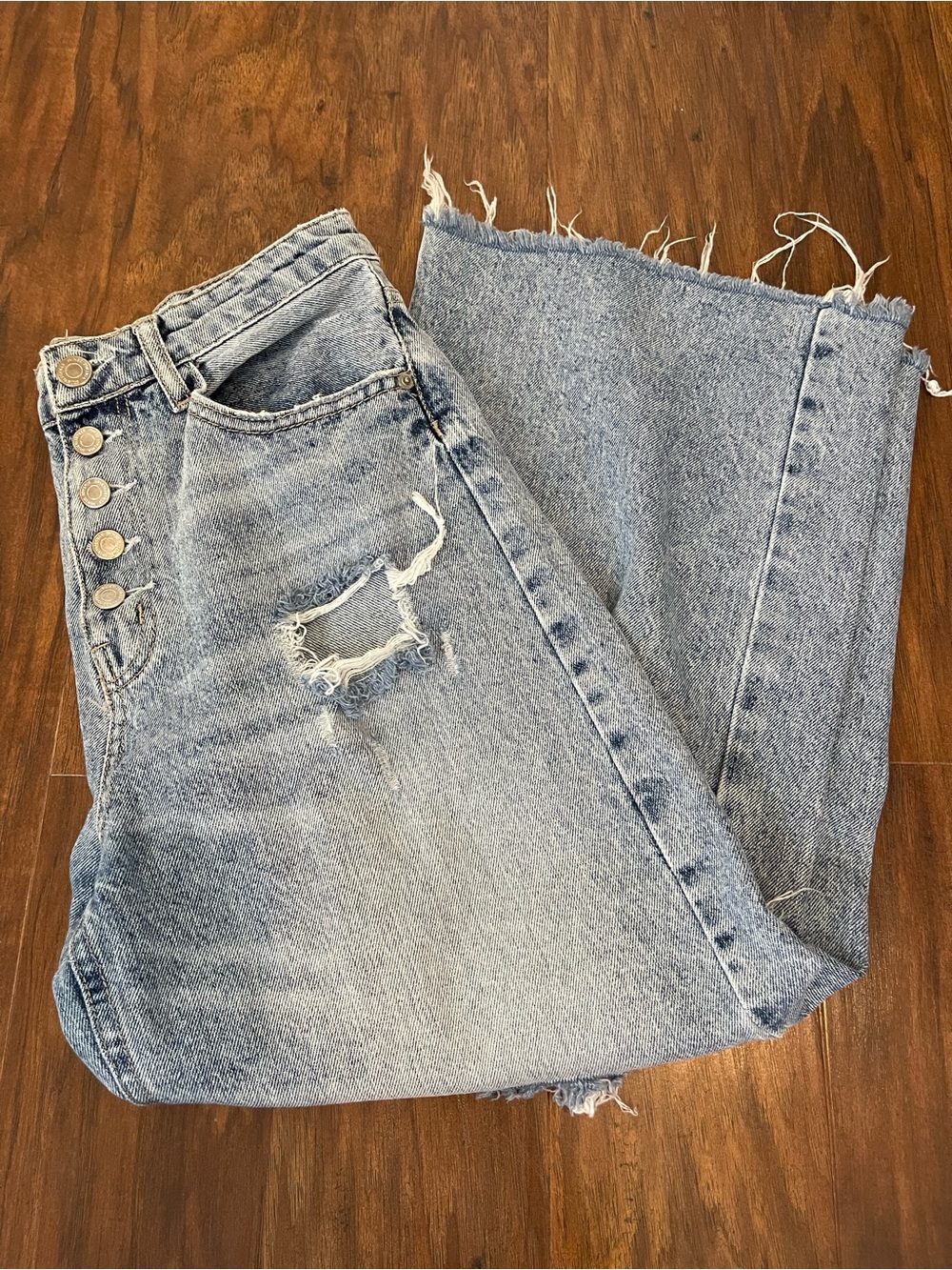 Stradivarius Wide Leg Culotte Jeans – Size 6, Button Fly, Destructed Raw Hem